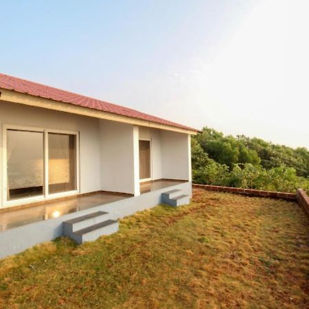 Sea King Beach Resort Ganpatipule Extérieur photo