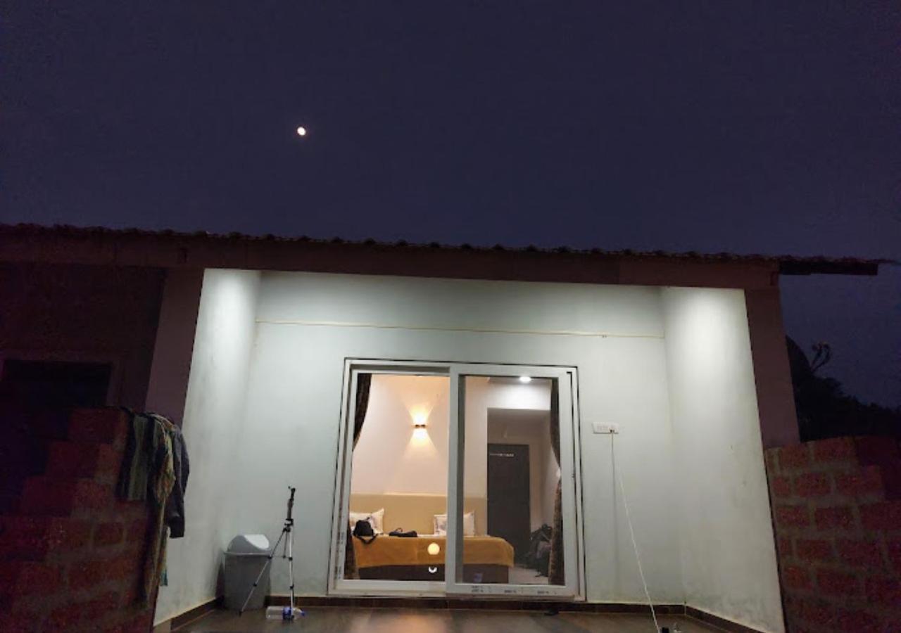 Sea King Beach Resort Ganpatipule Extérieur photo