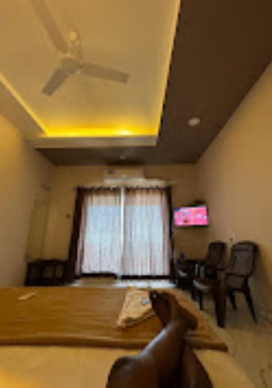Sea King Beach Resort Ganpatipule Extérieur photo
