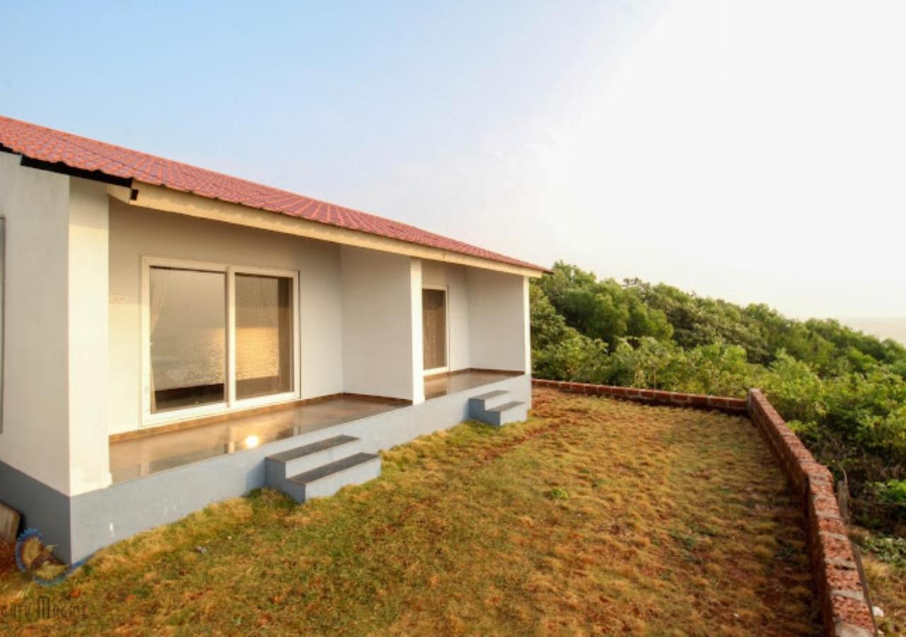 Sea King Beach Resort Ganpatipule Extérieur photo